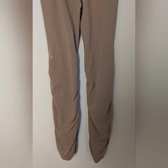 Alo Yoga Ruched Soft Sculpt Pants Taupe Beige Scrunched Wide Leg Buttery Size XS - Picture 9 of 15